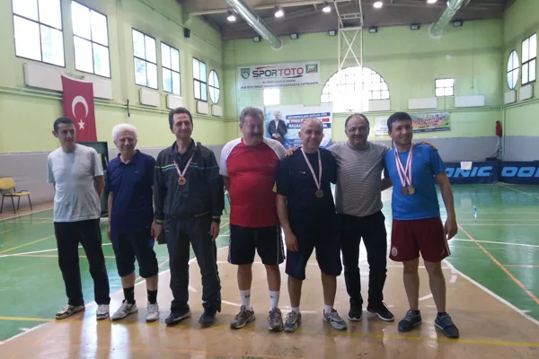 Büyük Klasman Masa Tenisi Turnuvası Yapıldı