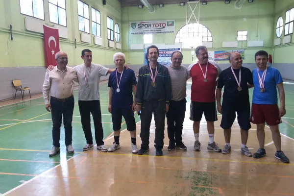 Büyük Klasman Masa Tenisi Turnuvası Yapıldı
