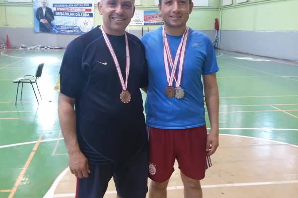 Büyük Klasman Masa Tenisi Turnuvası Yapıldı
