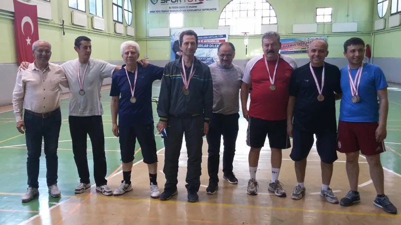 Büyük Klasman Masa Tenisi Turnuvası Yapıldı